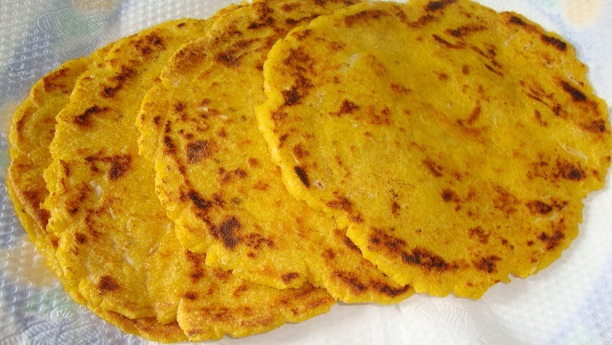 Bringing Tradition to Your Table: Sarfaraz Sheermal House’s Besni Roti Recipe